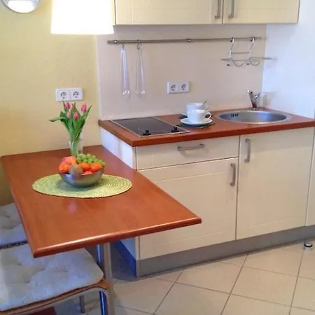 Apartment Mirow, *